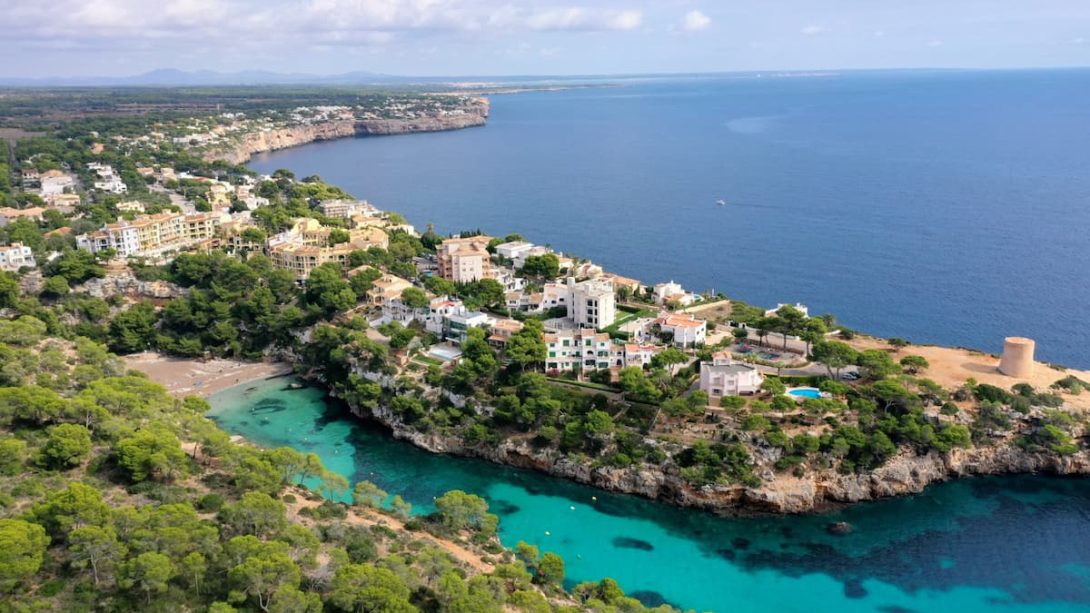 Why working with a MICE Agency in the Balearic Islands or Galicia can be a game-changer for your next corporate event