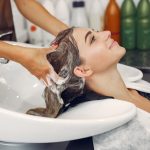 Mobiliario de peluquería en Madrid Tendencias y retos para los salones de belleza profesionales