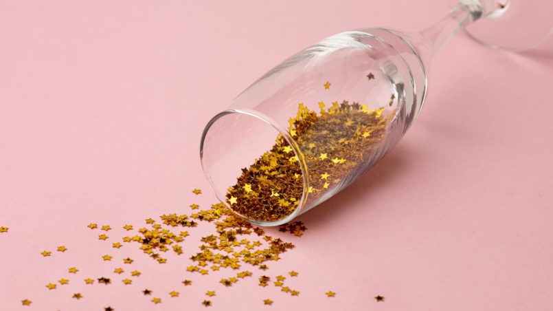 La incorporación del glitter bar transforma las celebraciones nupciales en experiencias interactivas inolvidables